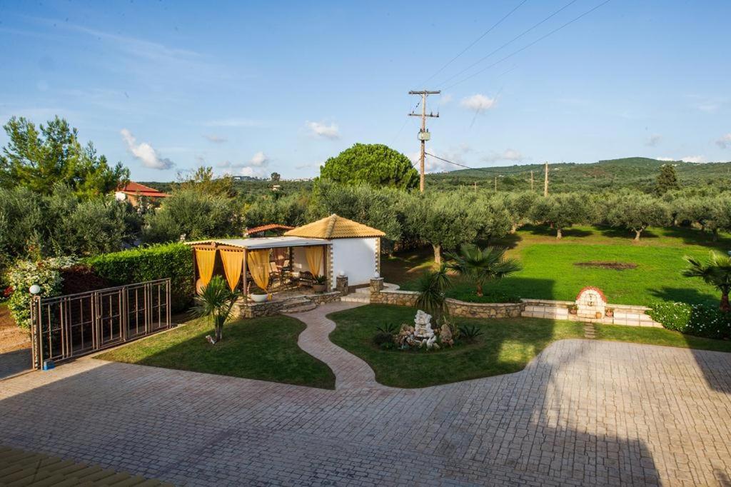 Cozy Flats In An Olive Grove By The Sandy Beach Kánalos Екстериор снимка