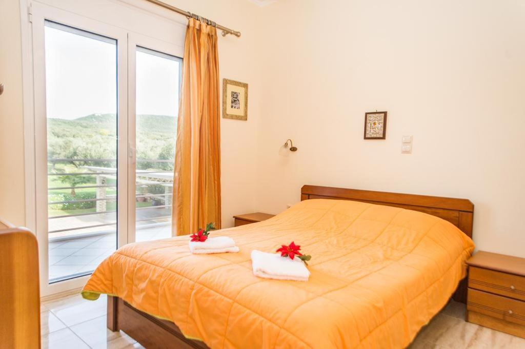 Cozy Flats In An Olive Grove By The Sandy Beach Kánalos Екстериор снимка