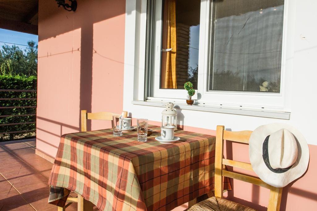 Cozy Flats In An Olive Grove By The Sandy Beach Kánalos Екстериор снимка