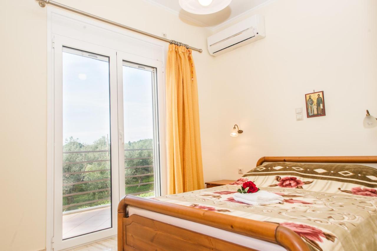 Cozy Flats In An Olive Grove By The Sandy Beach Kánalos Екстериор снимка