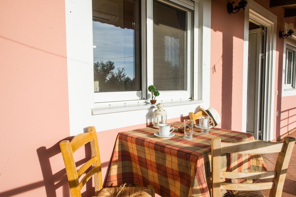 Cozy Flats In An Olive Grove By The Sandy Beach Kánalos Екстериор снимка
