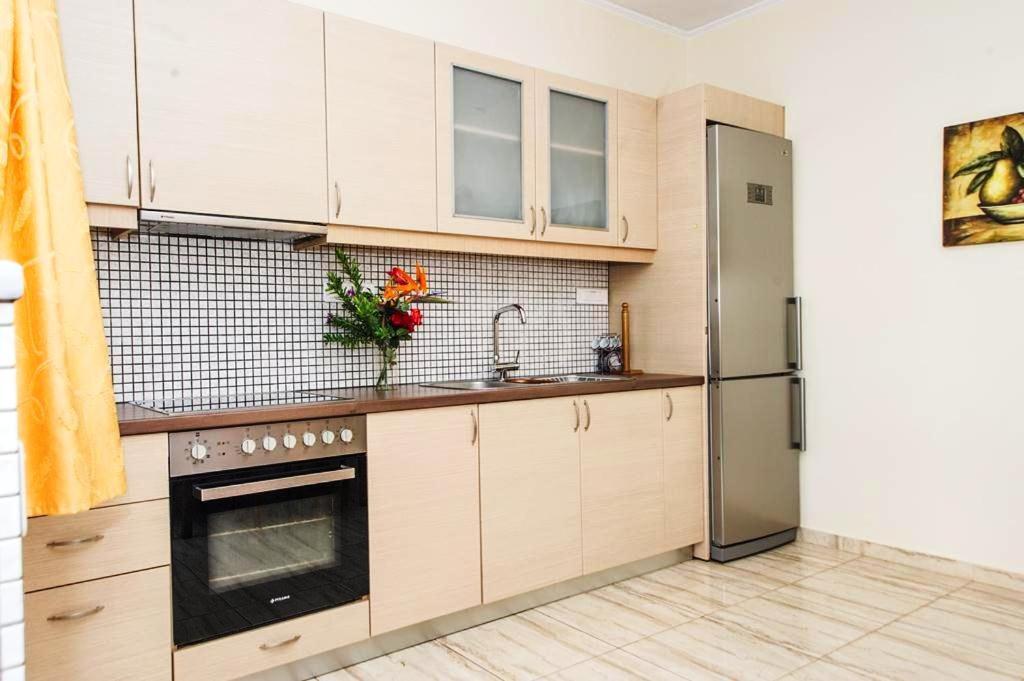 Cozy Flats In An Olive Grove By The Sandy Beach Kánalos Екстериор снимка