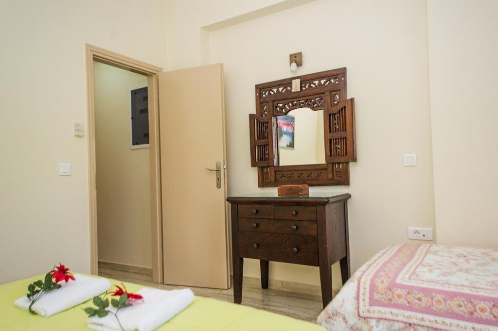 Cozy Flats In An Olive Grove By The Sandy Beach Kánalos Екстериор снимка