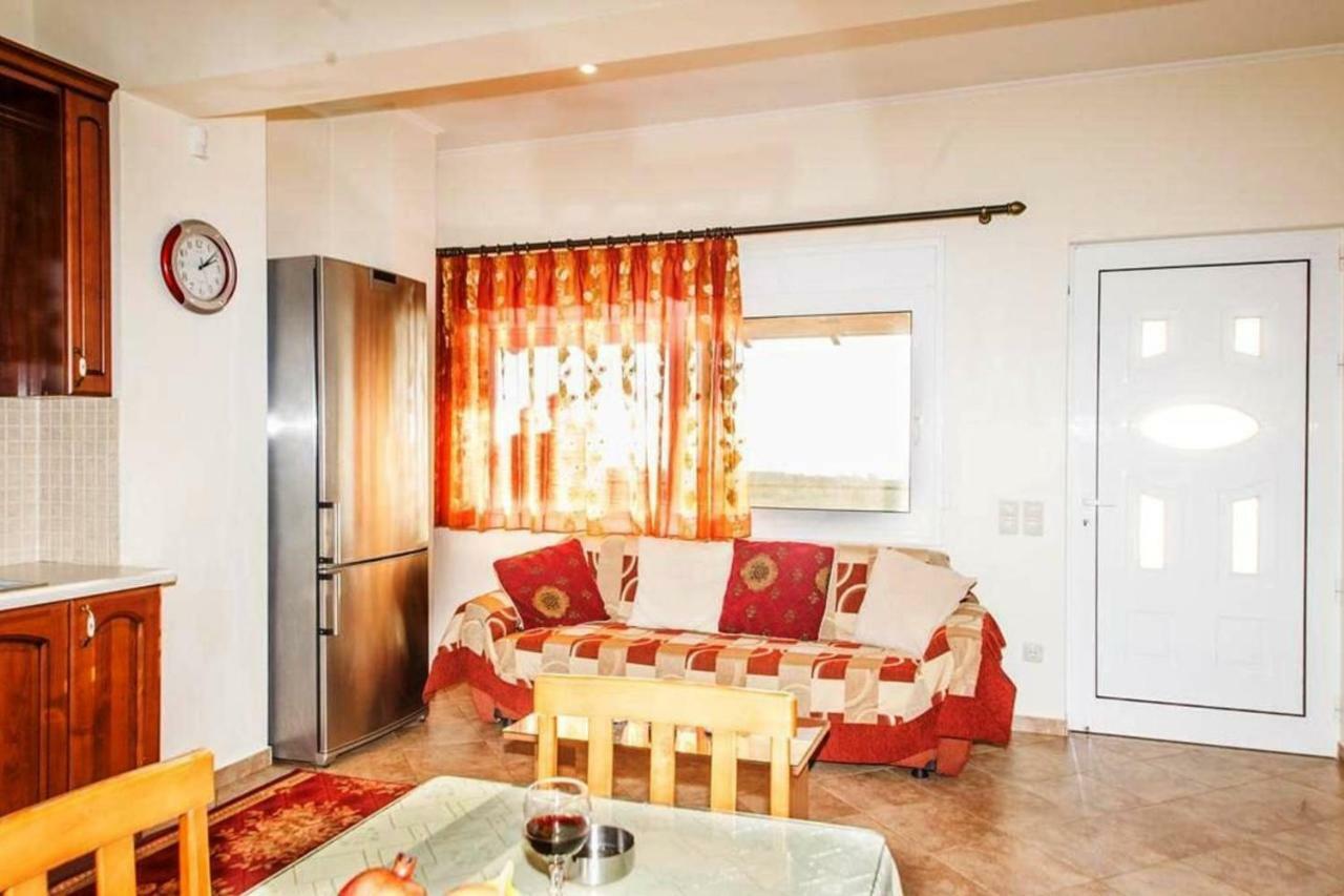 Cozy Flats In An Olive Grove By The Sandy Beach Kánalos Екстериор снимка