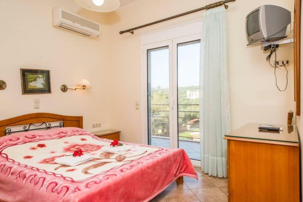 Cozy Flats In An Olive Grove By The Sandy Beach Kánalos Екстериор снимка